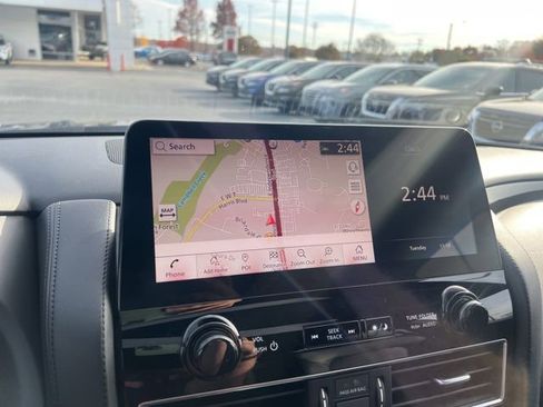 Used 2023 Nissan Armada SL w/ Midnight Edition Package image 24