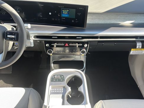 New 2026 Hyundai Ioniq 9 SEL image 11