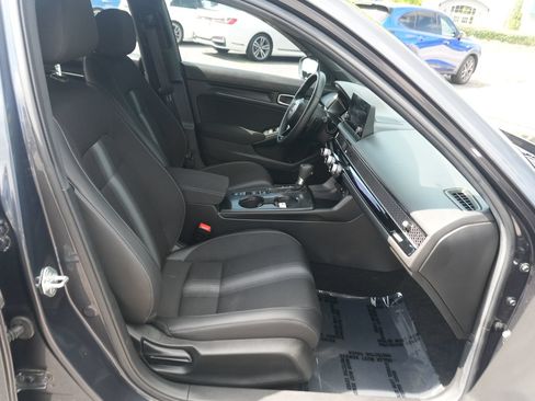 Used 2025 Honda Civic Sport image 22