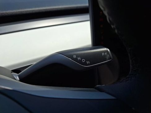Used 2023 Tesla Model 3 Standard Range RWD image 18