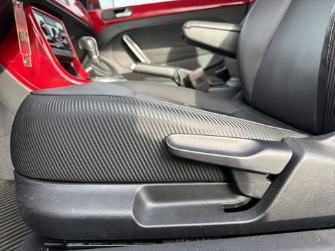 Used 2019 Volkswagen Beetle 2.0T S image 24