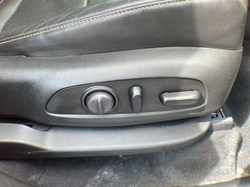 Used 2021 Chevrolet Traverse Premier w/ LPO, Floor Liner Package image 11