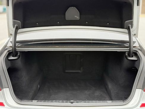 Used 2018 BMW 750i xDrive image 48