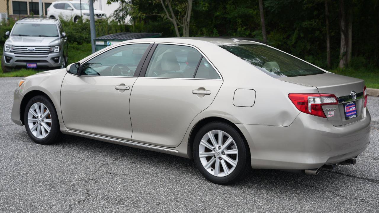 Used 2014 Toyota Camry XLE FWD image 7