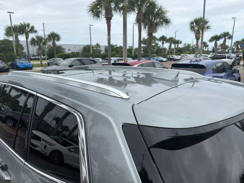 Used 2025 Cadillac XT6 Premium Luxury w/ LPO, Floor Liner Package FWD image 9