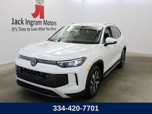Certified 2026 Volkswagen Tiguan S FWD image 1