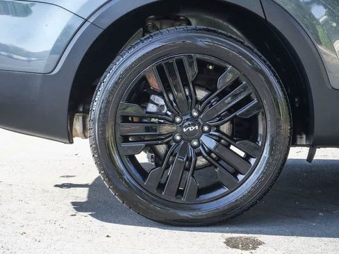 Used 2023 Kia Telluride SX AWD/4WD image 7