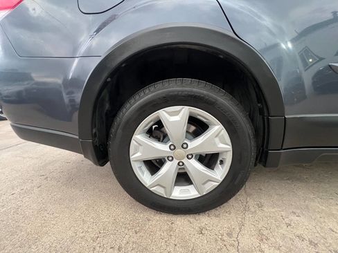Used 2014 Subaru Outback 3.6R Limited AWD/4WD image 8