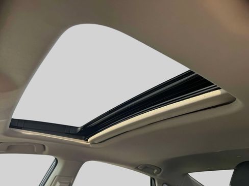 Used 2025 Honda Accord SE image 19