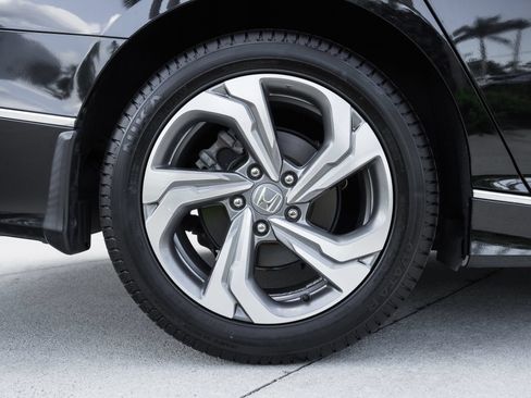 Used 2019 Honda Accord EX-L image 29