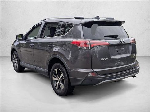 Used 2018 Toyota RAV4 XLE image 6