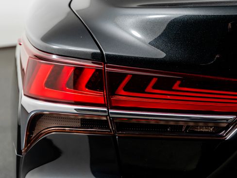 Used 2018 Lexus LS 500 500 Base image 12