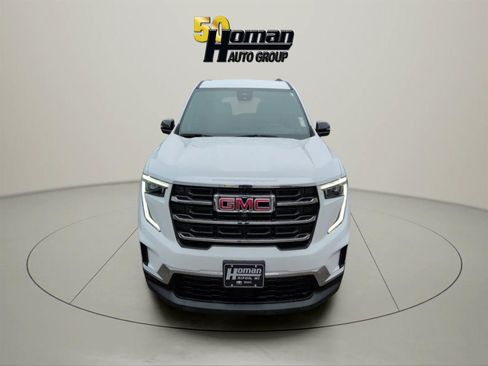 Used 2025 GMC Acadia Elevation FWD image 8