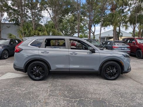 Used 2023 Honda CR-V Sport image 4
