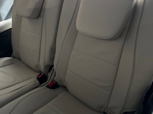 New 2025 Mercedes-Benz GLS 580 4MATIC image 17
