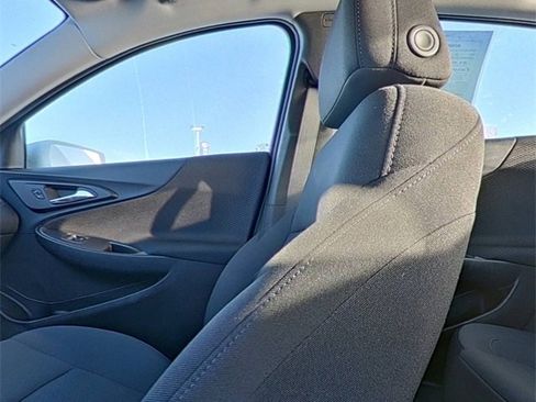 Used 2025 Chevrolet Malibu LT image 25