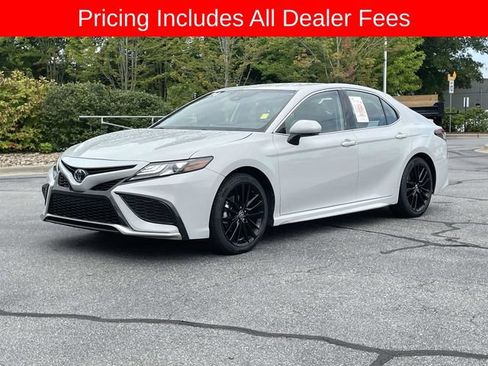 Used 2024 Toyota Camry XSE FWD image 1