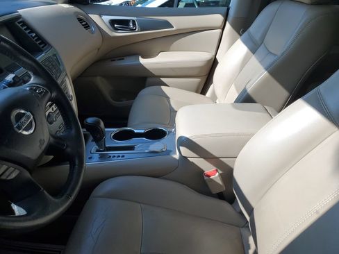 Used 2017 Nissan Pathfinder SL w/ SL Tech Package FWD image 8