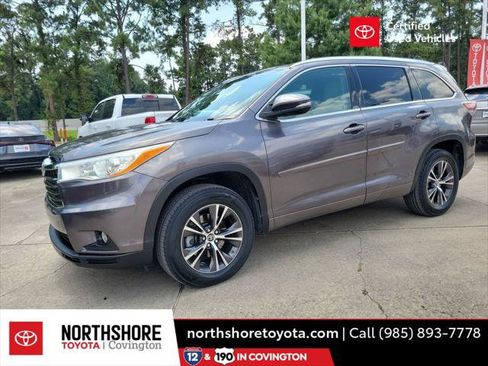 Certified 2016 Toyota Highlander XLE FWD image 1