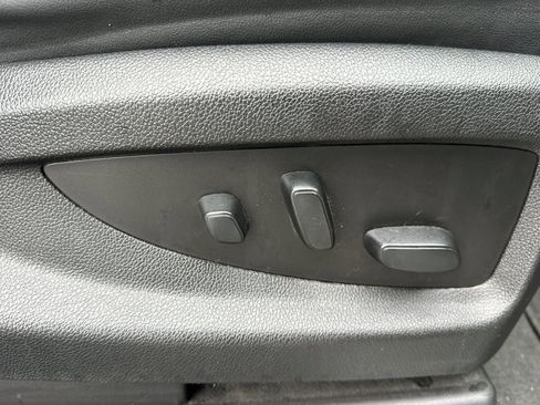 Used 2020 Chevrolet Tahoe Premier image 24