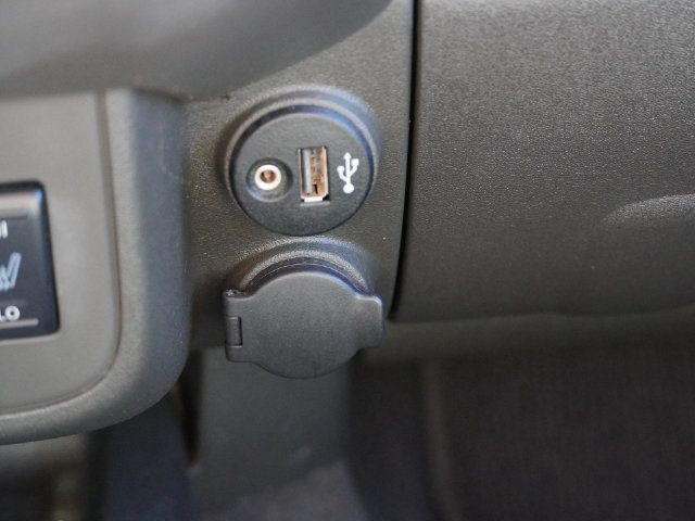 Used 2020 Nissan Frontier PRO-4X AWD/4WD image 38