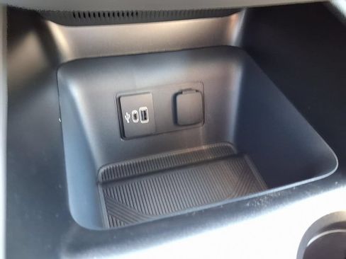 New 2026 Ford Explorer Active w/ Active Comfort Package AWD/4WD image 15