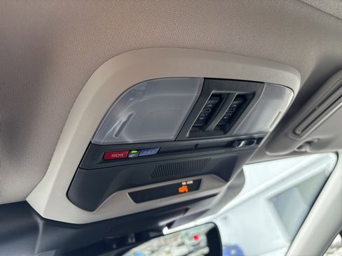 Certified 2024 Subaru Crosstrek 2.0i Premium image 22