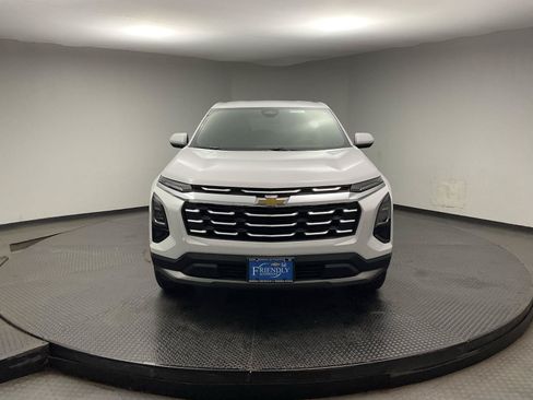 Certified 2026 Chevrolet Equinox LT w/ LPO, Floor Liner Package FWD image 2