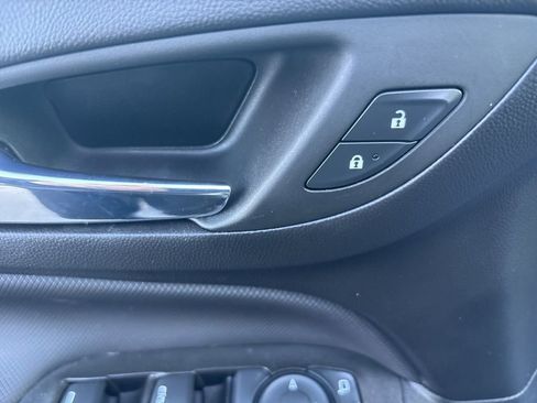 Certified 2024 Chevrolet Equinox RS w/ RS Leather Package image 27