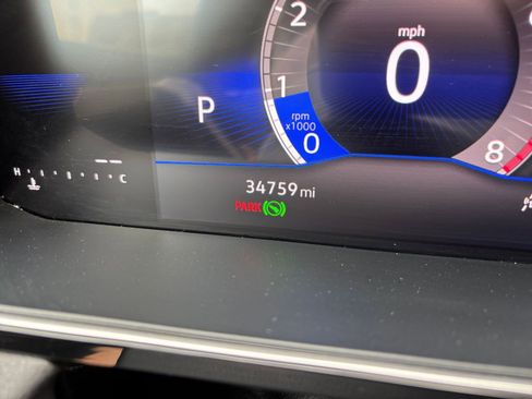 Used 2025 Volkswagen Jetta Sport image 39