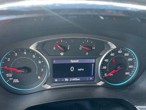 Used 2023 Chevrolet Traverse LT AWD/4WD image 10