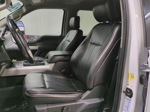 Used 2021 Ford F350 Lariat image 13