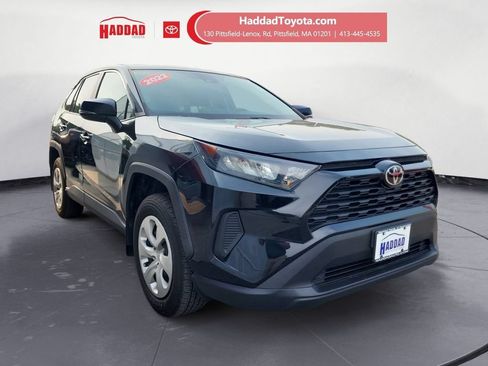 Used 2022 Toyota RAV4 LE AWD/4WD image 8