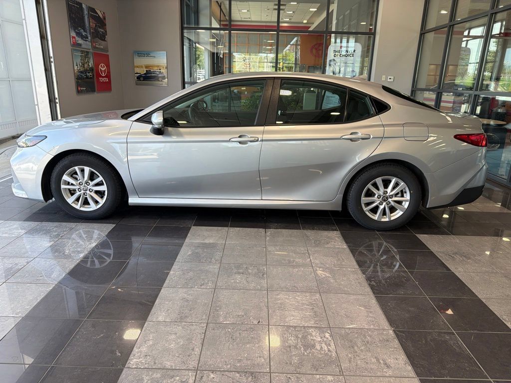 Certified 2025 Toyota Camry LE FWD image 3