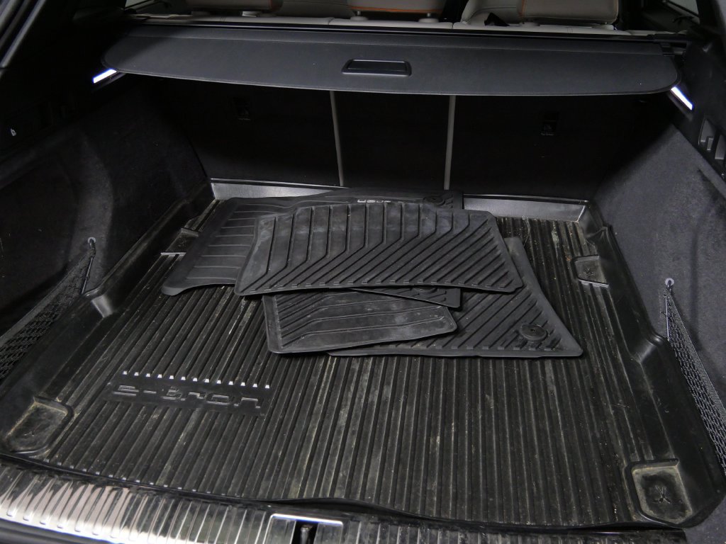 Used 2024 Audi Q8 e-tron Prestige AWD/4WD image 6