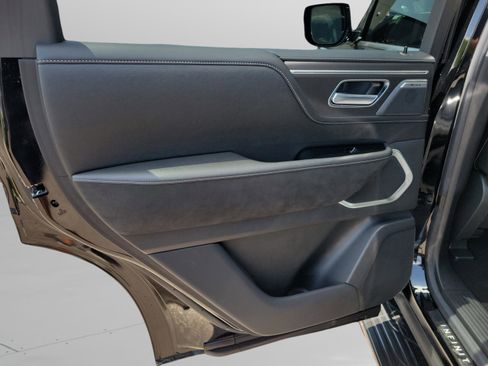 Certified 2025 INFINITI QX80 Luxe RWD image 27