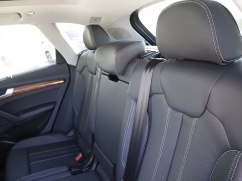 Used 2023 Audi Q5 2.0T Premium Plus image 17