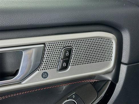 Used 2023 Ford Explorer ST-Line w/ Class IV Trailer Tow Package image 19