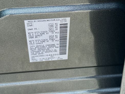 Used 2020 Nissan Pathfinder Platinum FWD image 36