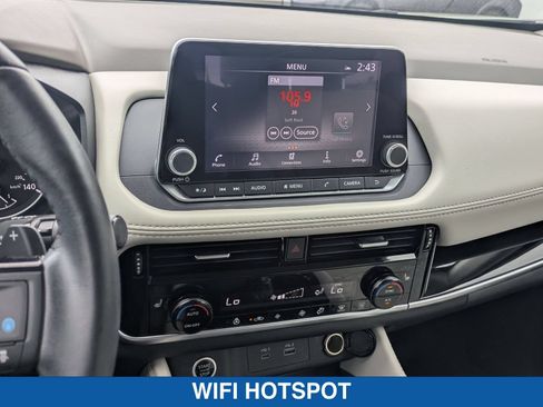 Used 2023 Nissan Rogue SL AWD/4WD image 21