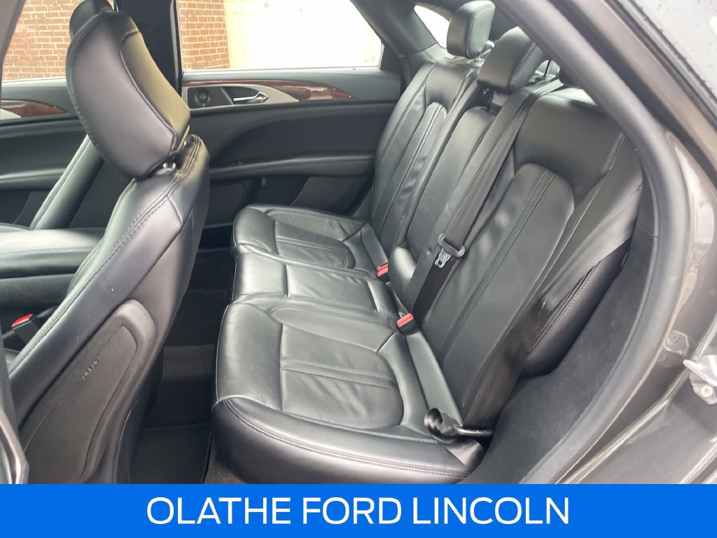 Used 2020 Lincoln MKZ Reserve FWD image 28