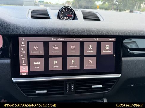 Used 2021 Porsche Cayenne Coupe image 31