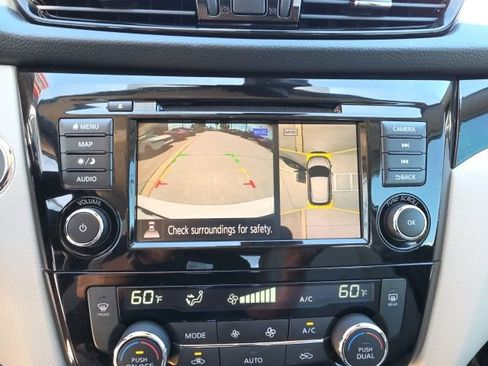 Used 2021 Nissan Rogue Sport SL w/ Premium Package image 21