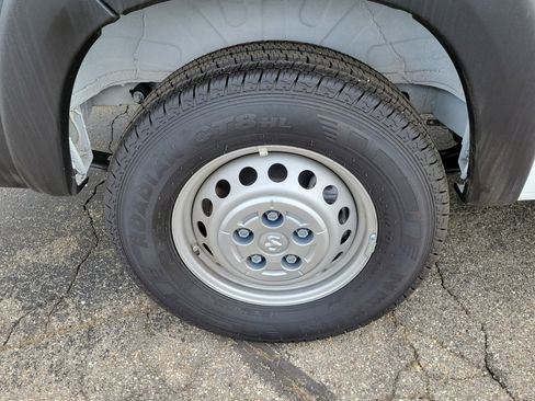 Used 2025 RAM ProMaster 3500 w/ Safety Group FWD image 5