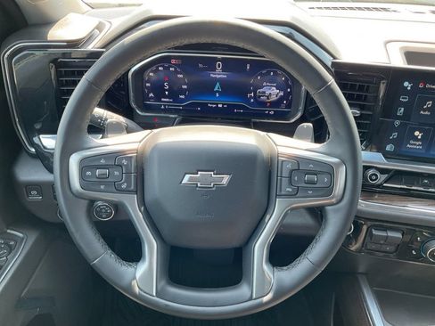 Used 2024 Chevrolet Silverado 1500 LT Trail Boss w/ Protection Package AWD/4WD image 15