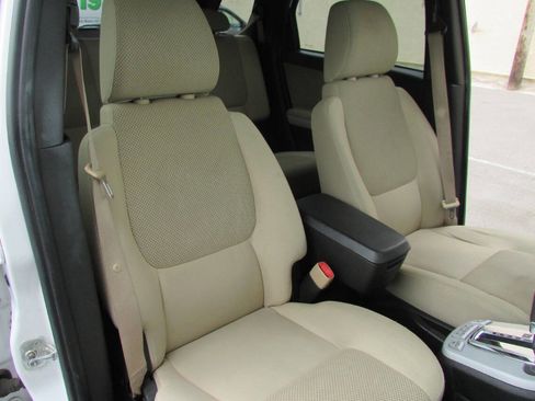 Used 2007 Pontiac Torrent 2WD w/ Preferred Package image 31