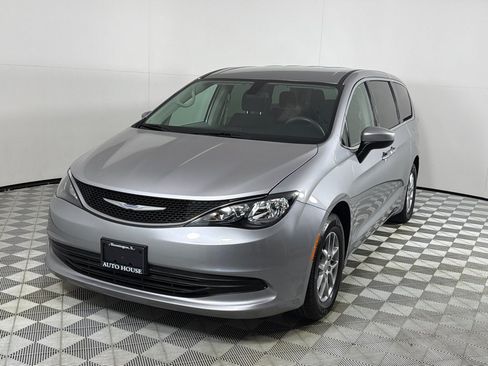 Used 2018 Chrysler Pacifica LX FWD image 10