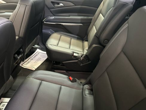 New 2026 Chevrolet Traverse LT w/ Driver Confidence Package AWD/4WD image 5