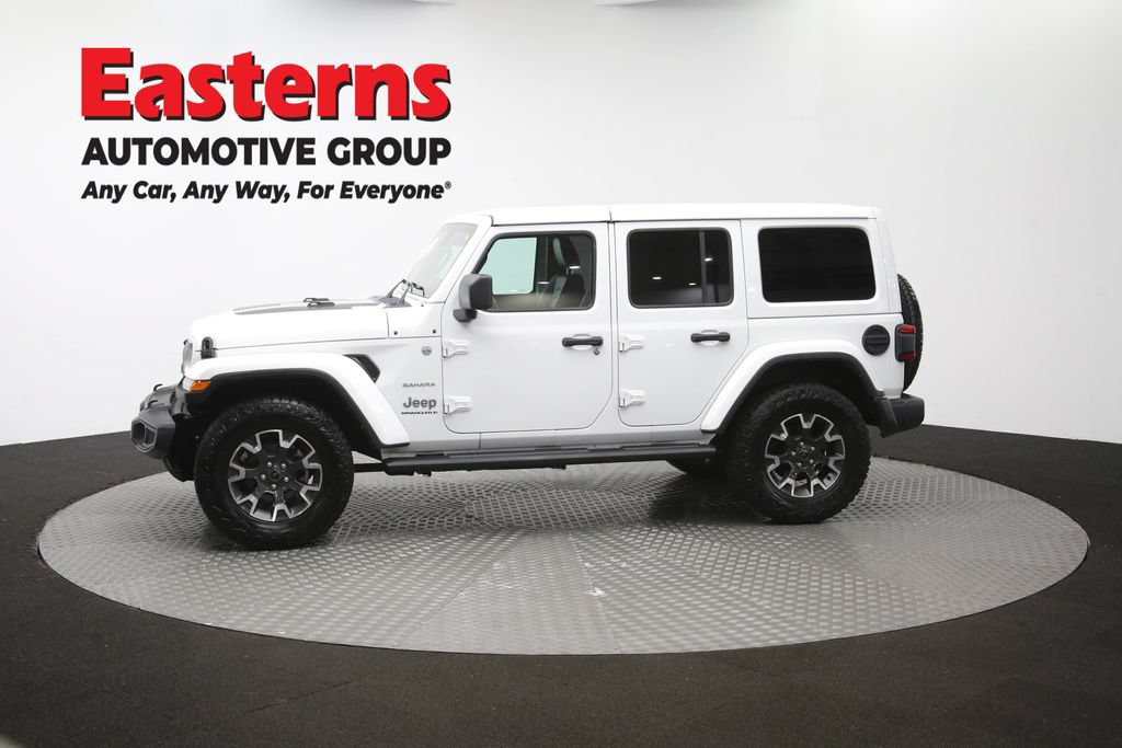 Used 2024 Jeep Wrangler Unlimited Sahara w/ Dual Top Group AWD/4WD image 59
