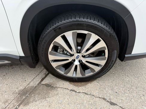 Used 2019 Subaru Ascent Limited w/ Popular Package #2A image 9